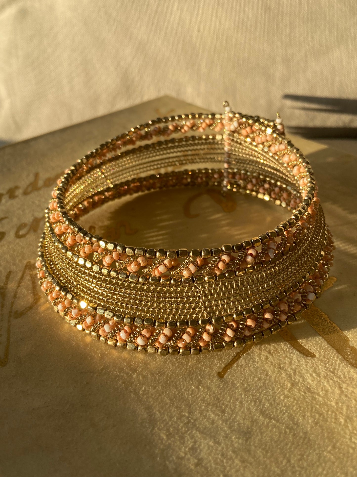Choker Buganvilla