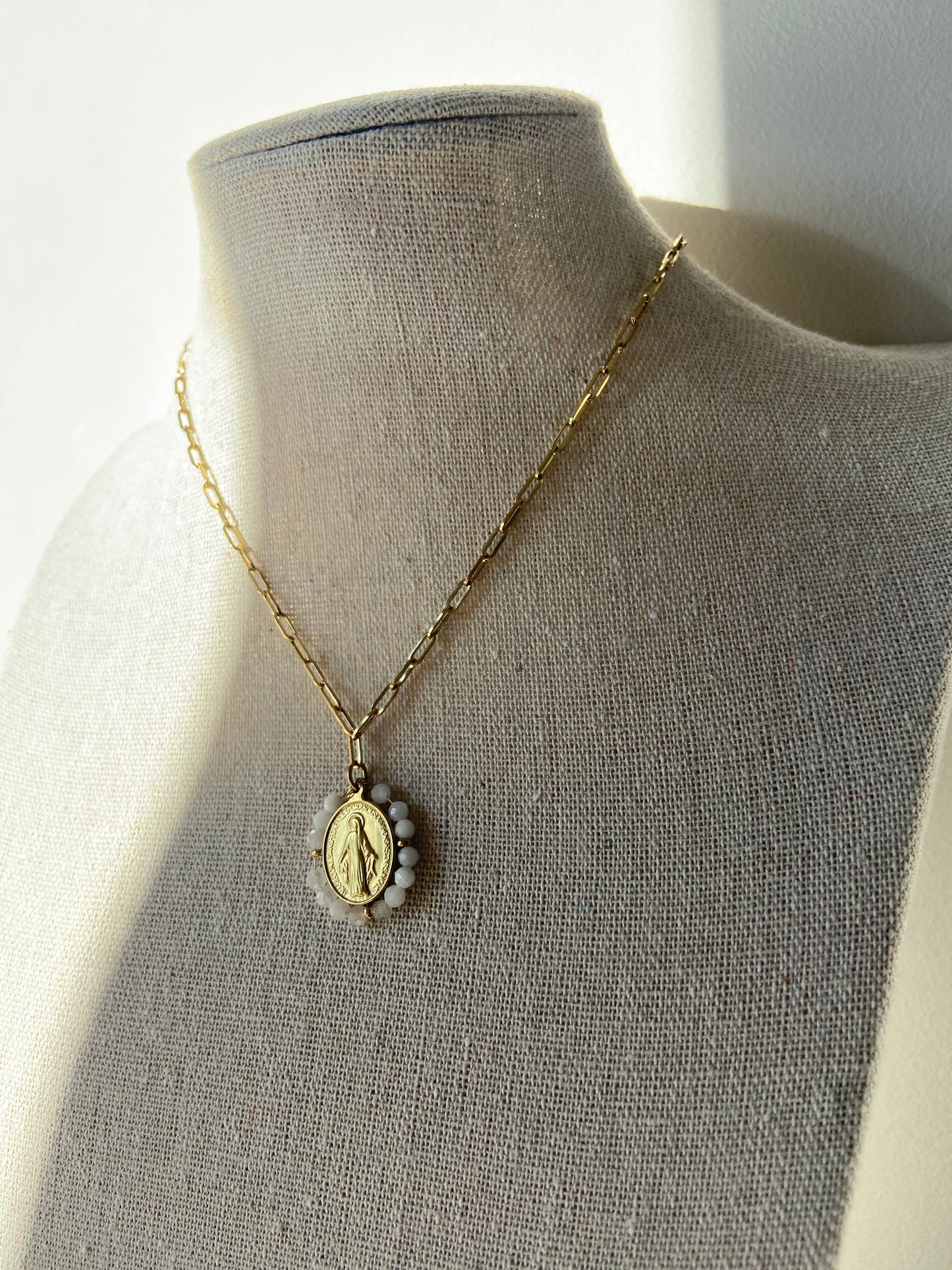 Collar La Milagrosa